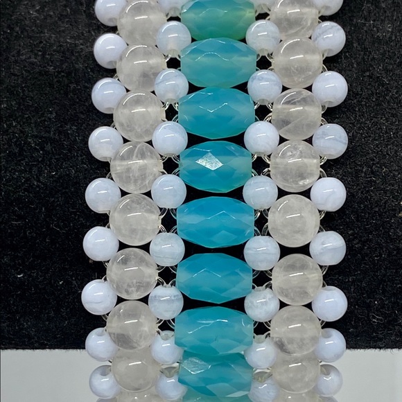 ?? Jewelry - Vintage Glass Beaded Cuff Bracelet